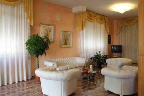 Marvin Hotel